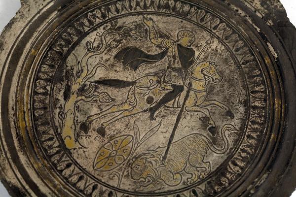 Lion hunt depicted on one of the platters of the treasure (Photo: D. Bota © Archives GMVK)