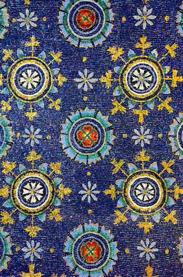 Motifs decorating the ceiling in the Mausoleum of Galla Placidia (Photo: © Alamy Stock Photo)