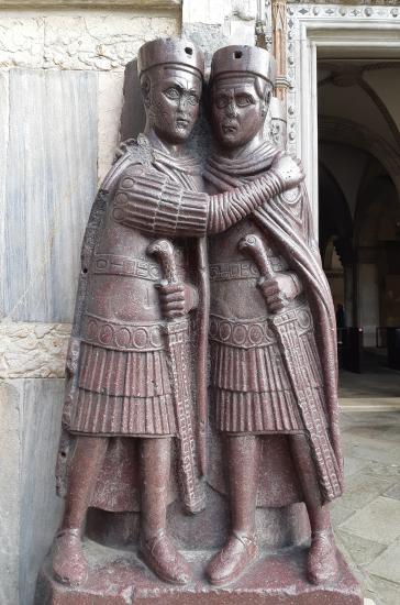 The statue of the four tetrarchs (Photo: Ágnes Bencze)