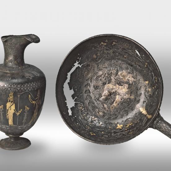 „Korinthoszi fémből” készült kancsó és nyeles tál, Egyed (Fotó: © Magyar Nemzeti Múzeum)