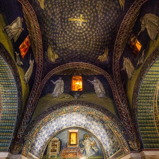 Ceiling of the central interior, Mausoleum of Galla Placidia (Photo: © Alamy Stock Photo)