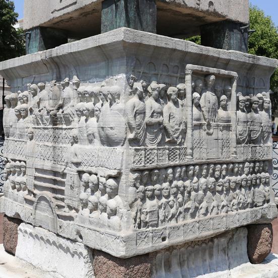 The marble pedestal of the obelisk with relief decoration (Photo: © Alamy Stock Photo)