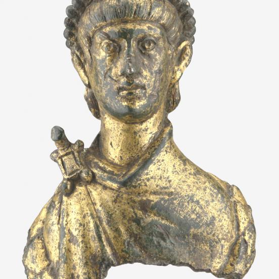 II. Valentinianus aranyozott bronzportréja (Fotó: © Magyar Nemzeti Múzeum)